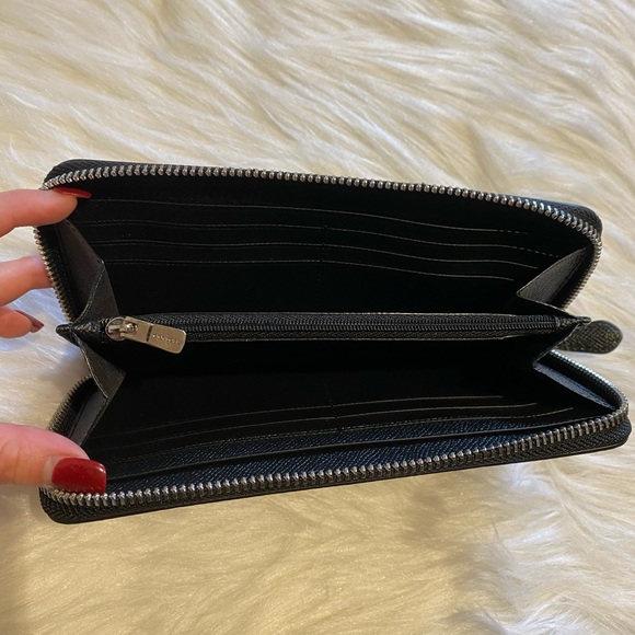 Coach purse and wallet set